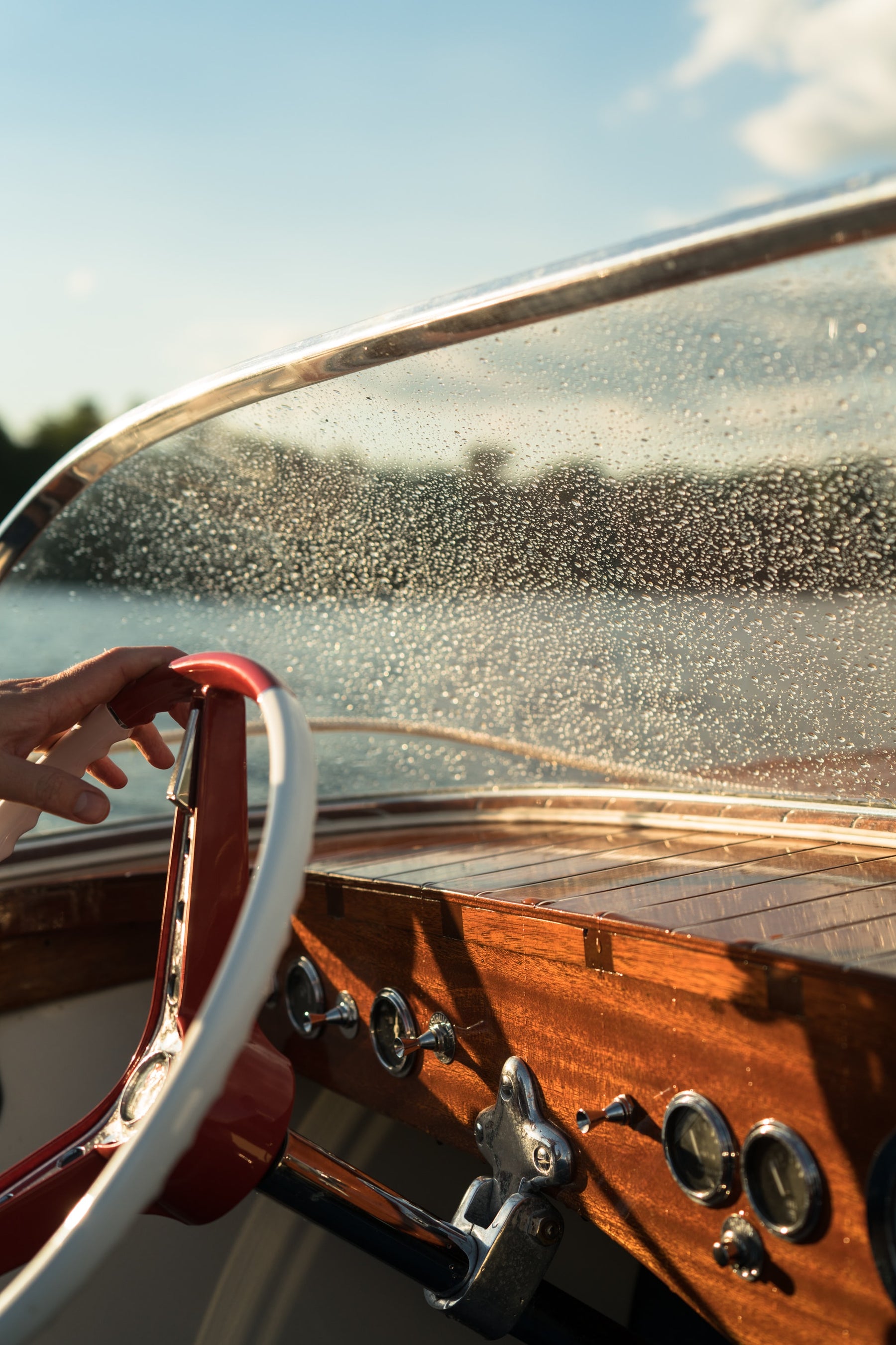 Stay Afloat with These Boating Emergency Preparedness Tips: Don't Leave Shore Without Them!